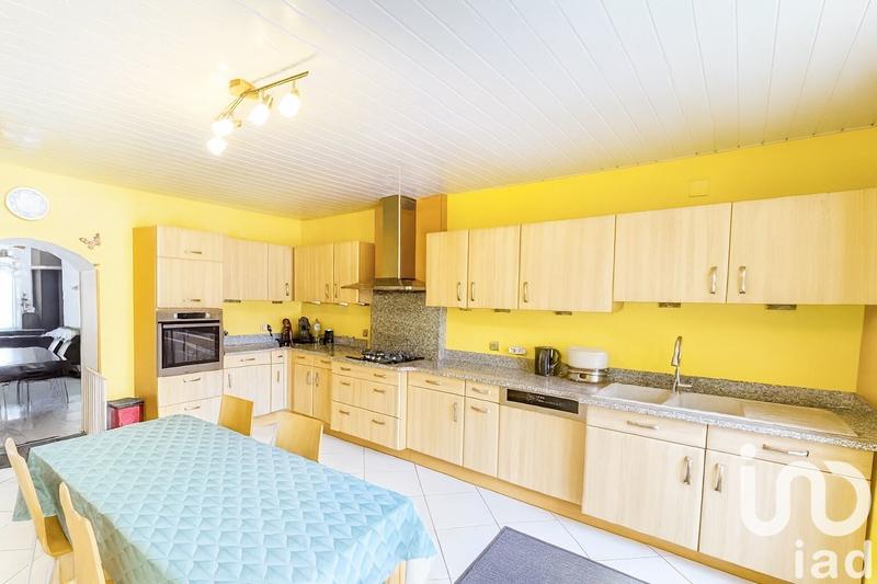 Maison de village - 237 m² - 7 pièces