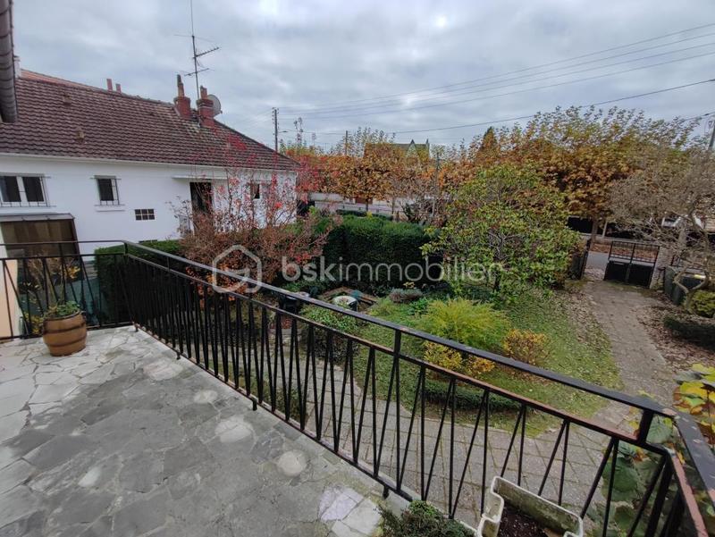 Maison - 106 m² - 6 pièces