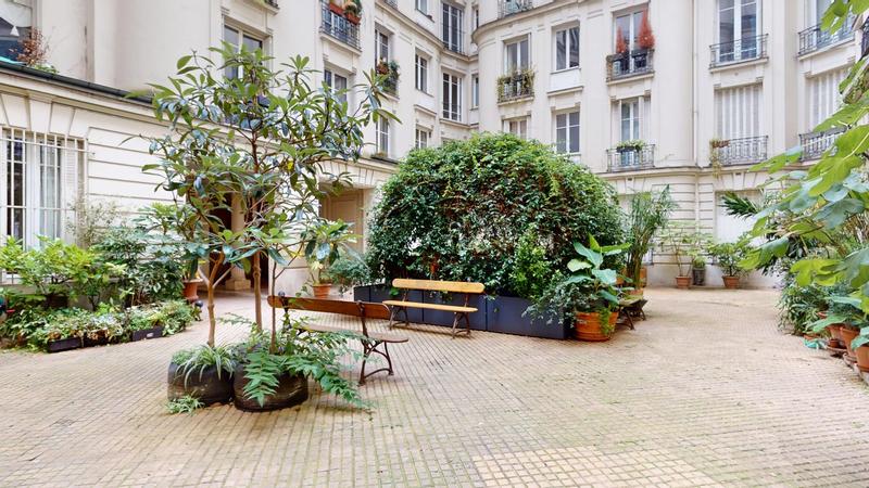 Appartement - 353 m² - 10 pièces