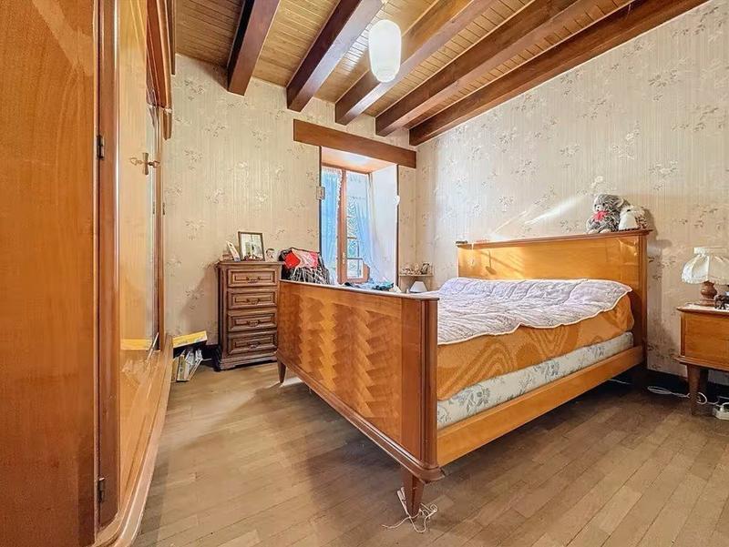 Maison - 98 m² - 4 pièces