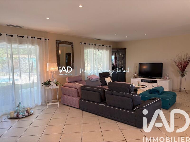 Maison - 142 m² - 4 pièces