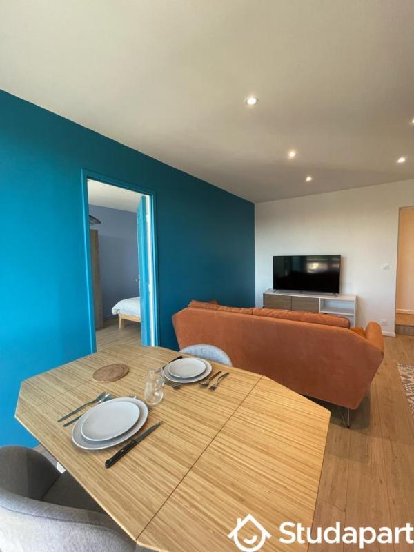 Chambre - 13 m² - 1 pièce