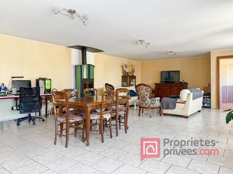 Maison - 190 m² - 8 pièces