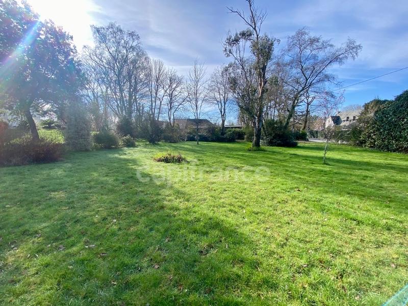 Terrain constructible - 800 m²