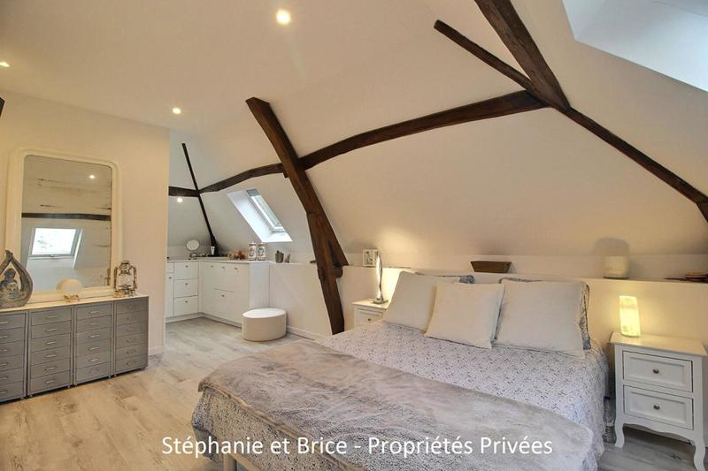 Maison - 180 m² - 8 pièces