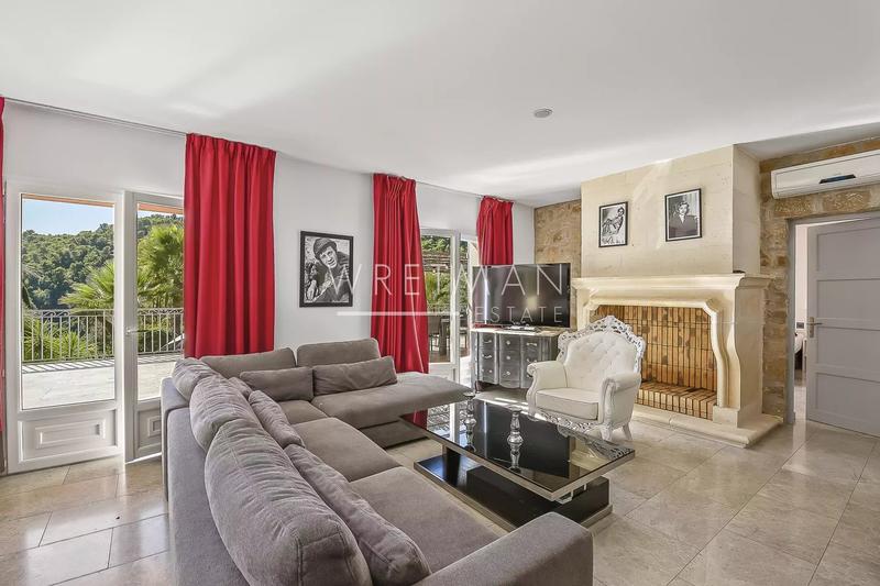 Villa - 440 m² - 10 pièces