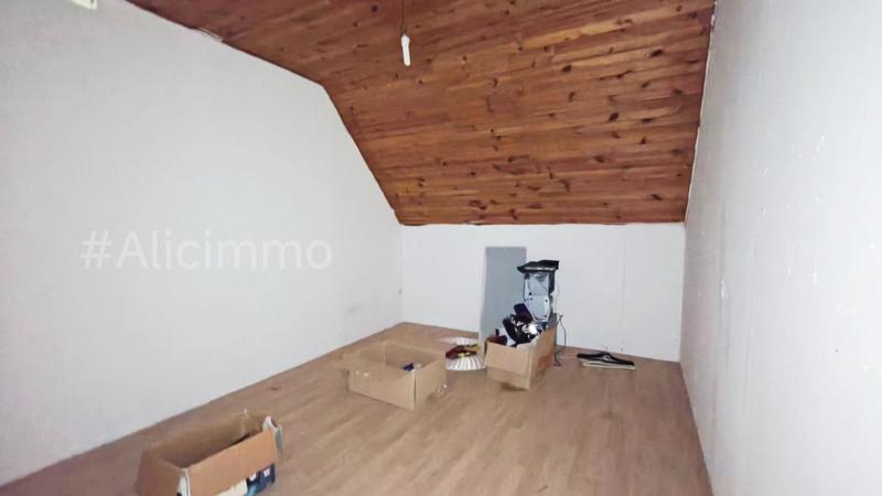 Maison - 99 m² - 4 pièces