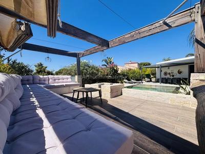 Maison - 143 m² - 5 pièces