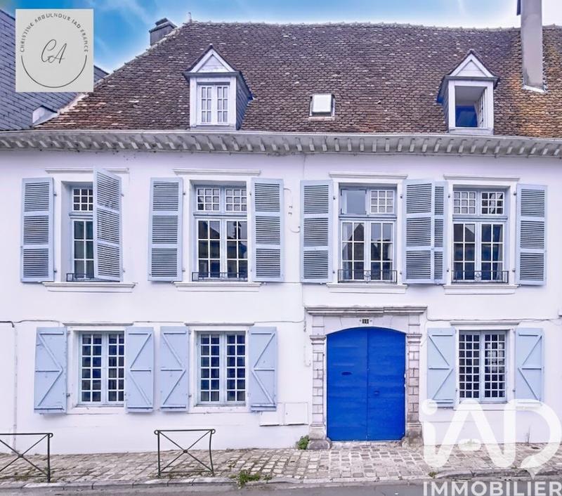 Maison - 293 m² - 11 pièces