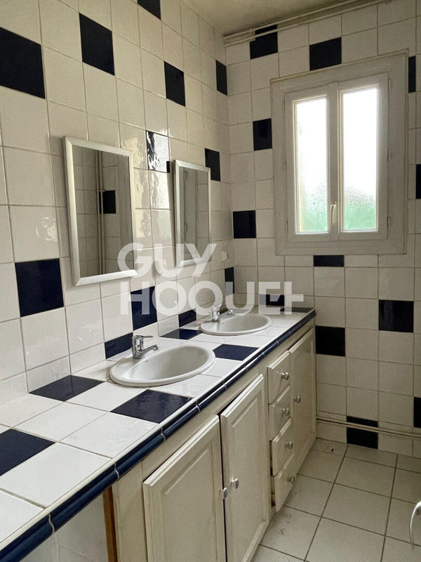 Maison - 105 m² - 5 pièces