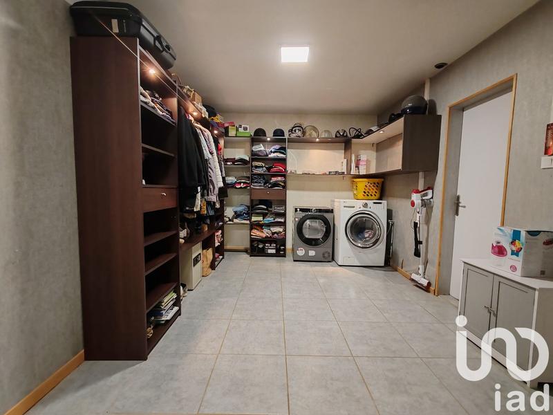 Maison - 245 m² - 6 pièces