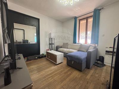 Maison jumelée - 94 m² - 5 pièces