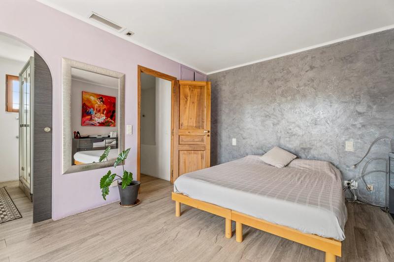 Maison - 300 m² - 4 pièces