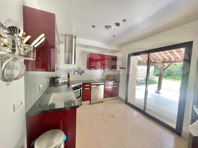 Maison - 160 m² - 5 pièces