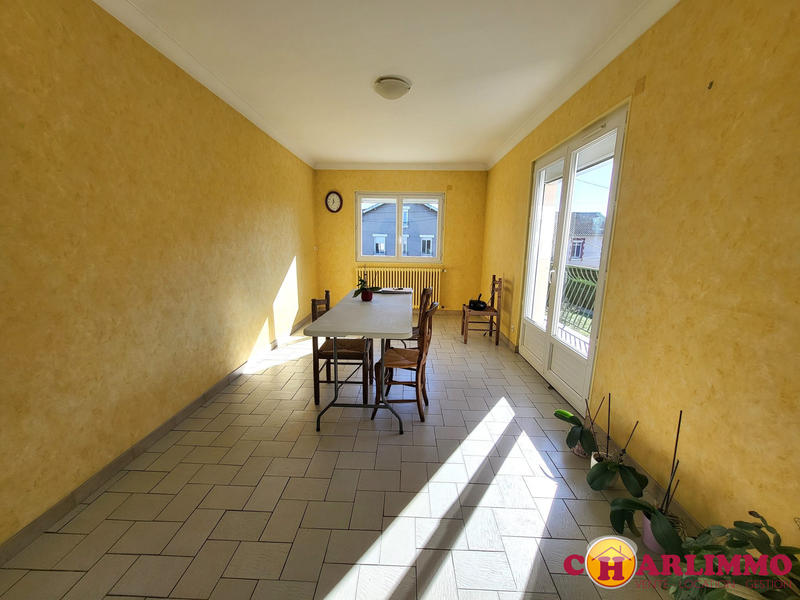 Maison traditionnelle - 99 m² - 5 pièces