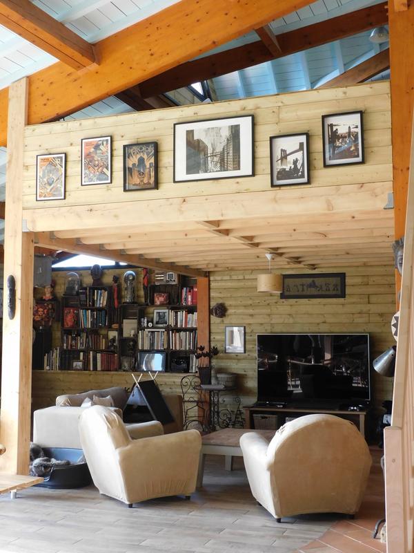 Maison - 936 m² - 23 pièces