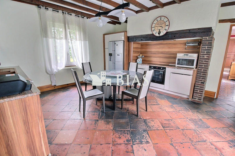 Maison - 182 m² - 8 pièces