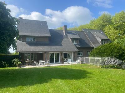 Maison d'architecte - 275 m² - 9 pièces
