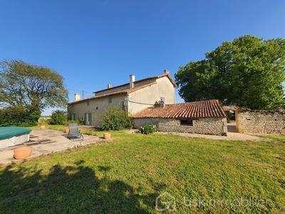 Maison ancienne - 274 m² - 7 pièces