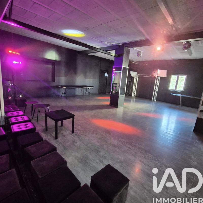 Maison - 280 m² - 5 pièces