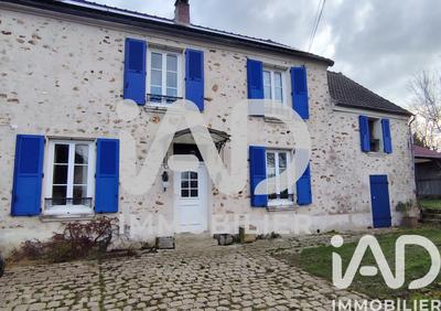 Maison - 240 m² - 8 pièces