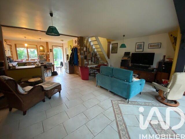 Maison - 122 m² - 6 pièces