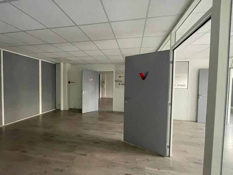 Local commercial - 105 m²