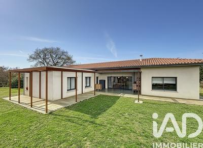 Maison - 190 m² - 7 pièces