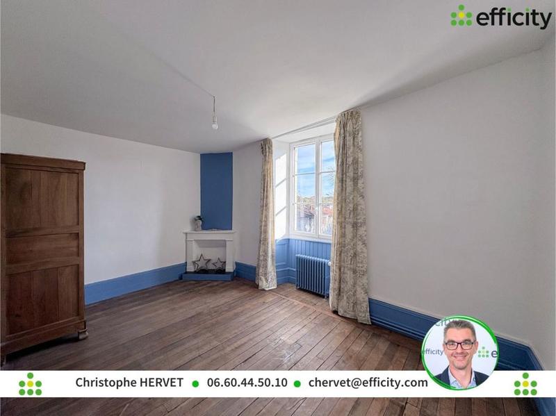 Maison - 381 m² - 11 pièces