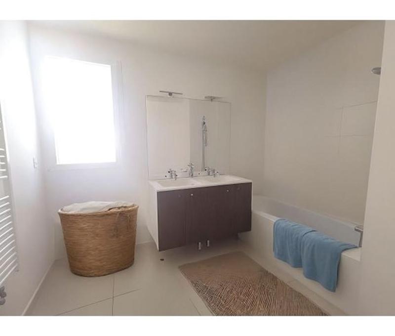 Maison traditionnelle - 88 m² - 4 pièces