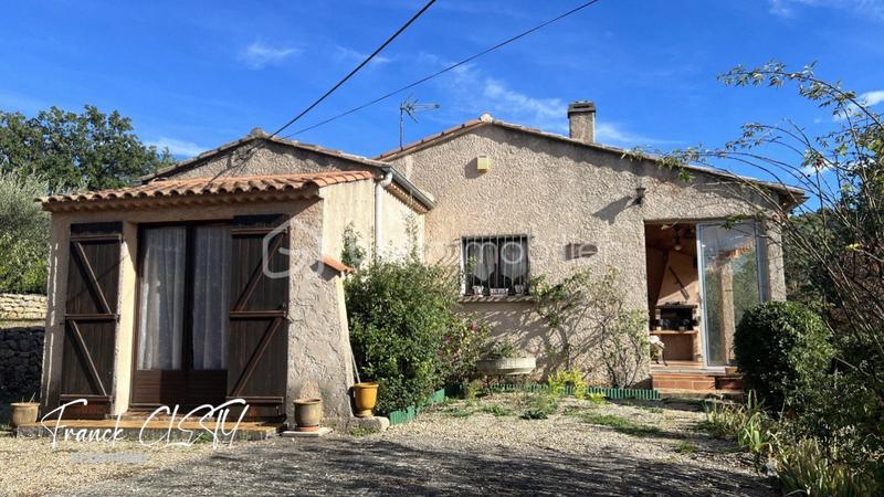 Maison traditionnelle - 102 m² - 4 pièces