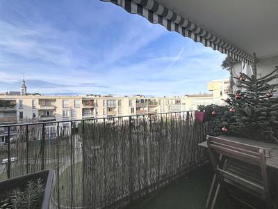 Appartement - 82 m² - 3 pièces