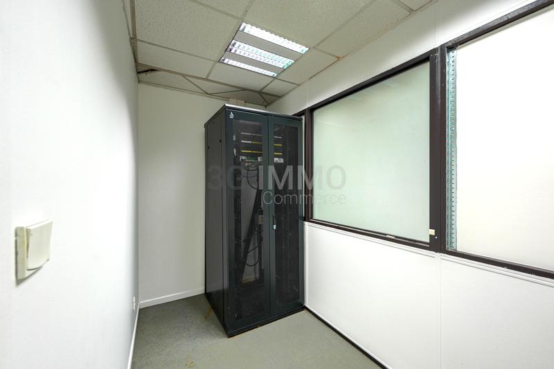 Local commercial - 303 m² - 10 pièces