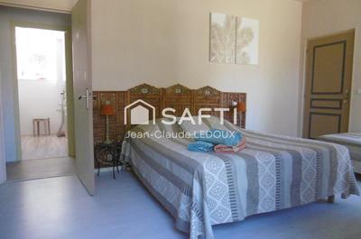 Maison - 258 m² - 11 pièces