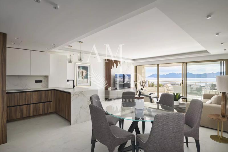 Appartement - 90 m² - 4 pièces