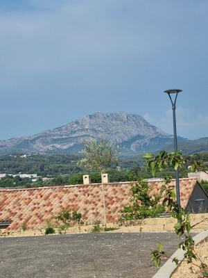 Terrain constructible - 1 060 m²