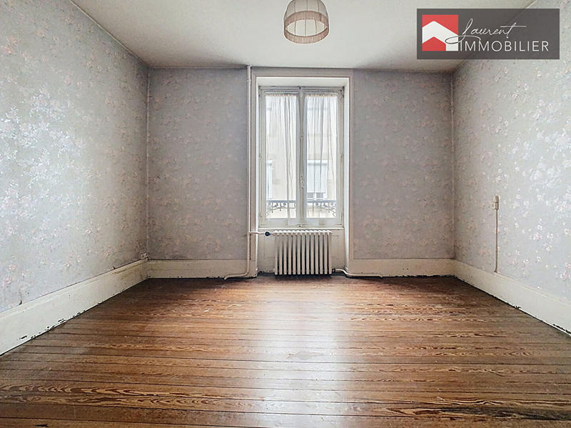 Maison - 210 m² - 10 pièces