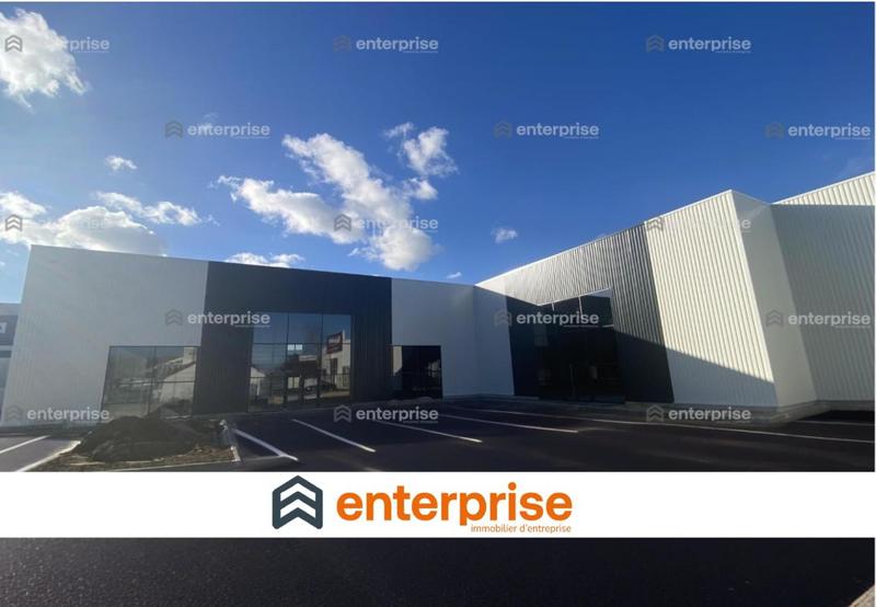 Local commercial - 621 m²