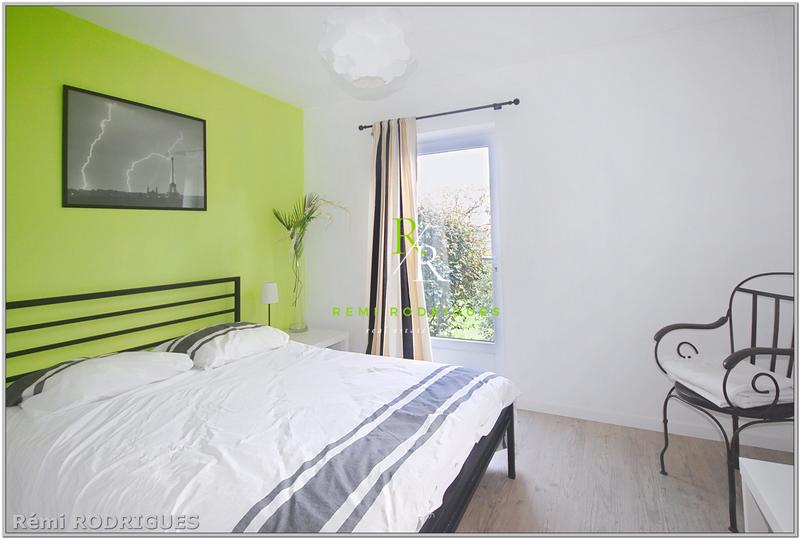 Maison - 219 m² - 10 pièces