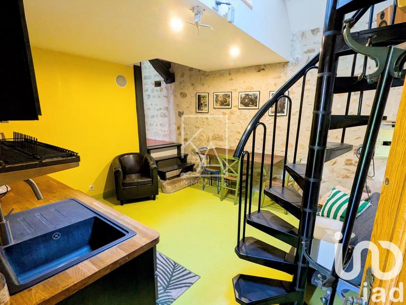 Appartement - 201 m² - 10 pièces