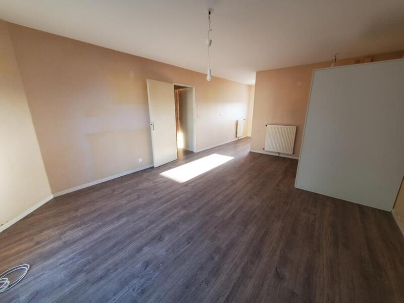 Appartement ancien - 66 m² - 3 pièces