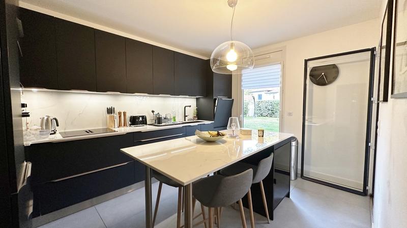 Appartement - 192 m² - 6 pièces