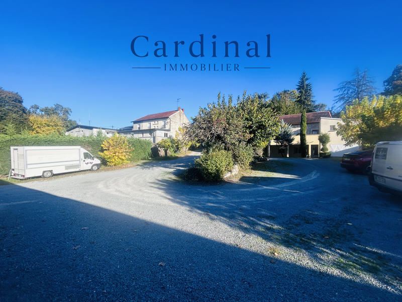 Local commercial - 790 m² - 3 pièces