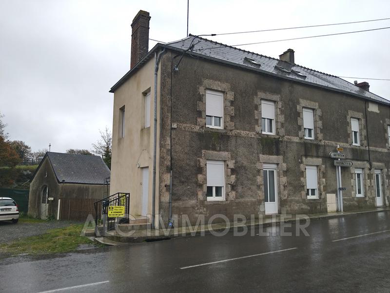 Maison - 104 m² - 4 pièces