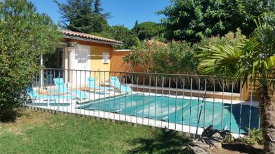 Maison - 240 m² - 6 pièces