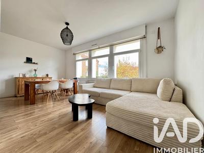 Maison - 98 m² - 5 pièces