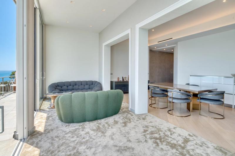 Appartement - 112 m² - 4 pièces