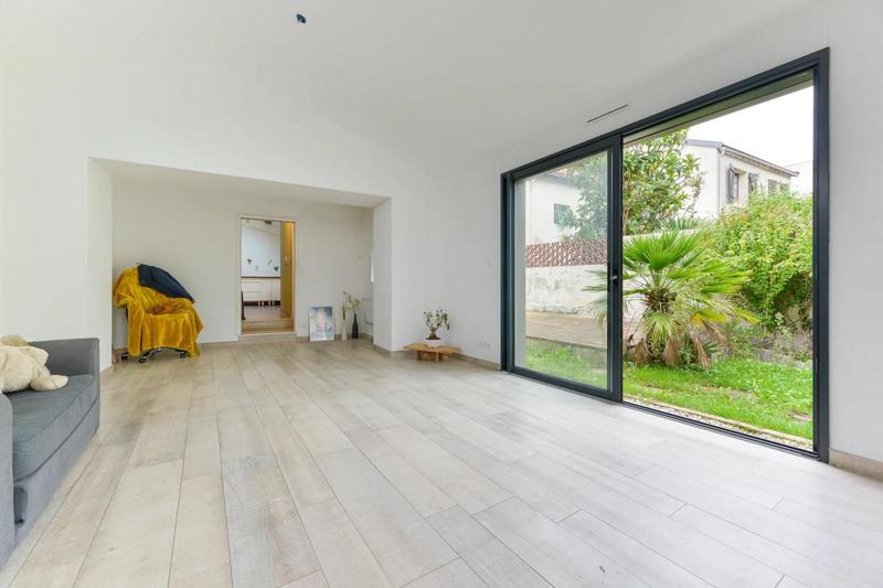 Maison - 175 m² - 8 pièces