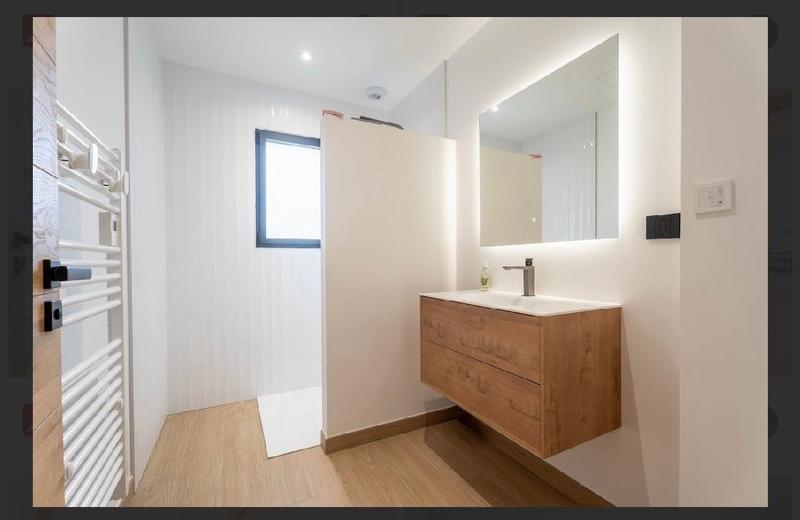 Villa - 183 m² - 6 pièces