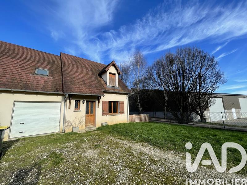Maison de village - 90 m² - 5 pièces